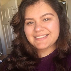 Meet your Posher, Cessily